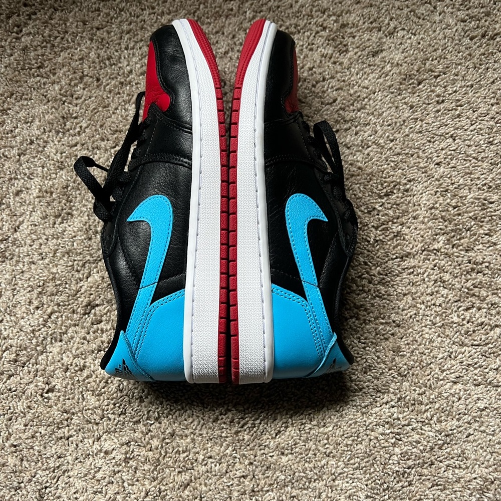 Nike Air Jordans (women’s) - Picture 8 of 10